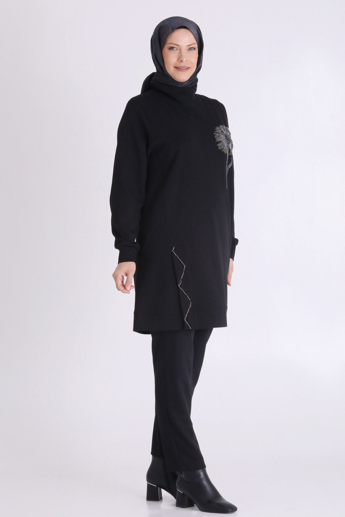 Behrem Taş İşlemeli Tunik- LYN04105 Siyah