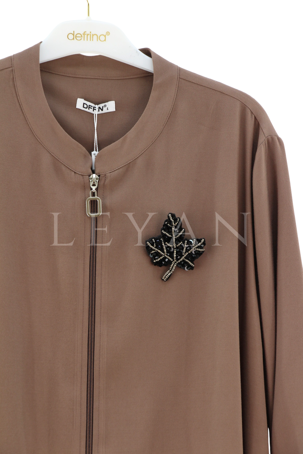 Defrina Broş Detaylı Ceket- LYN04411 Vizon