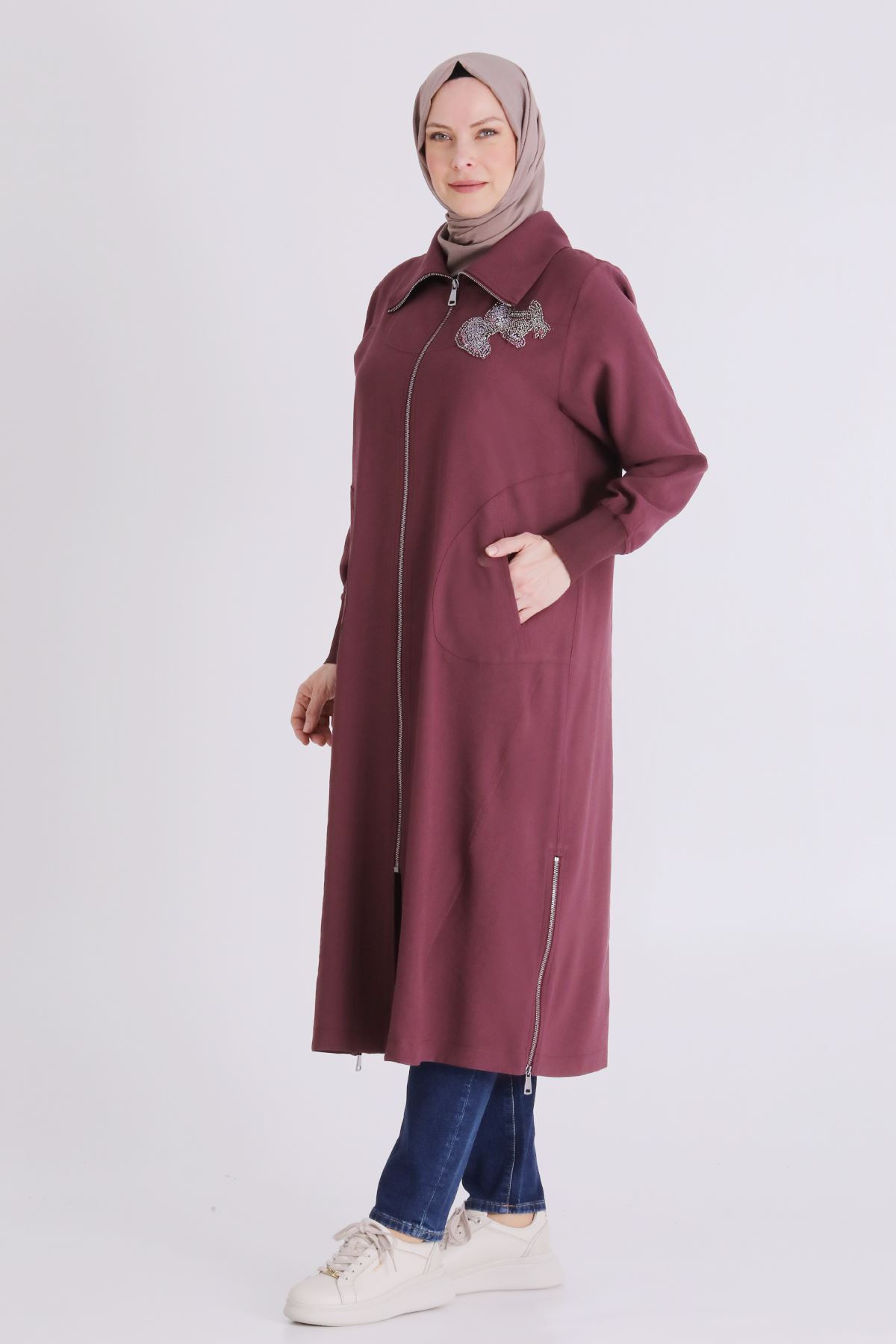 Behrem İşlemeli Fermuarlı Kap- LYN04446 Bordo