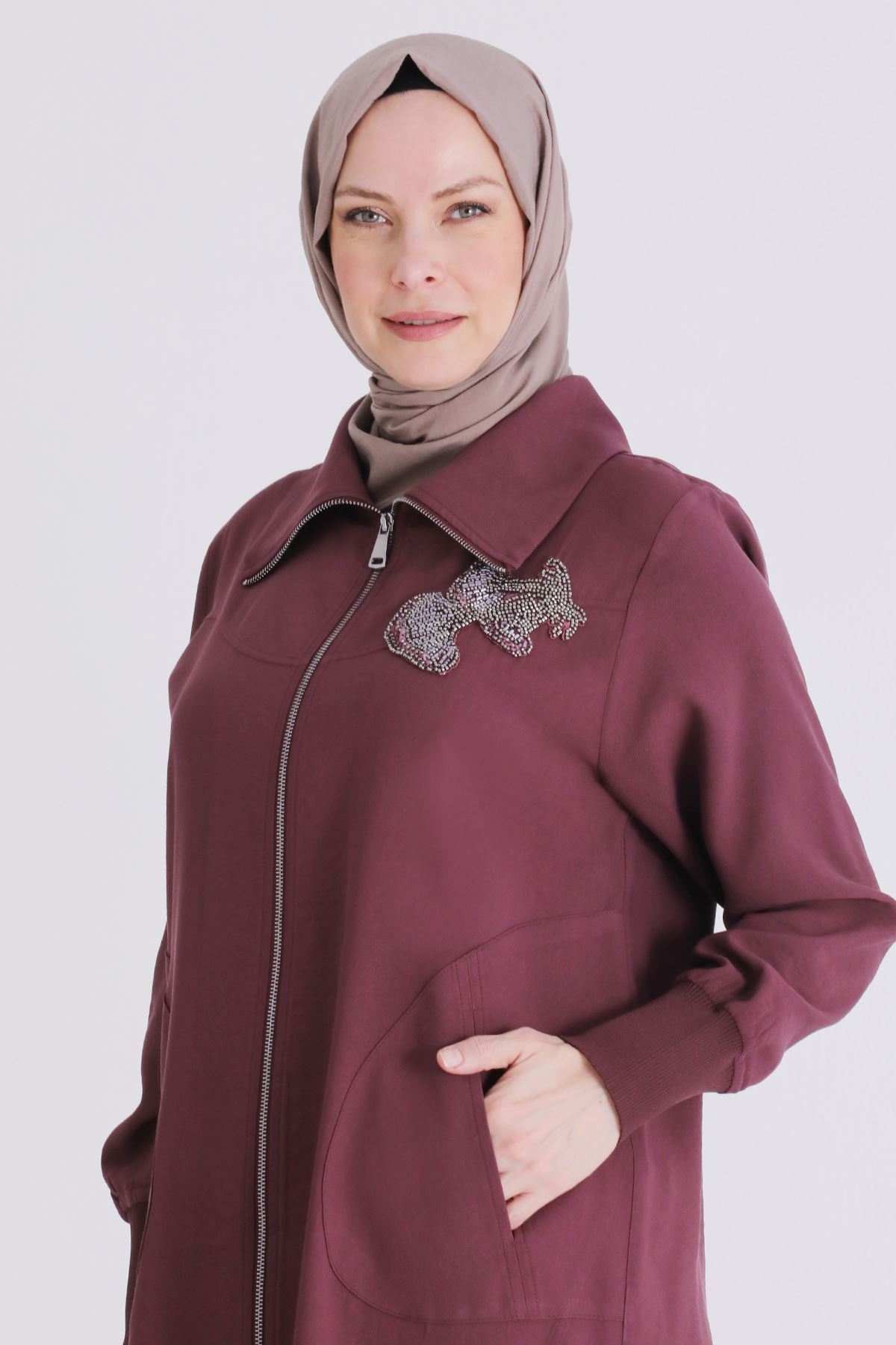 Behrem İşlemeli Fermuarlı Kap- LYN04446 Bordo