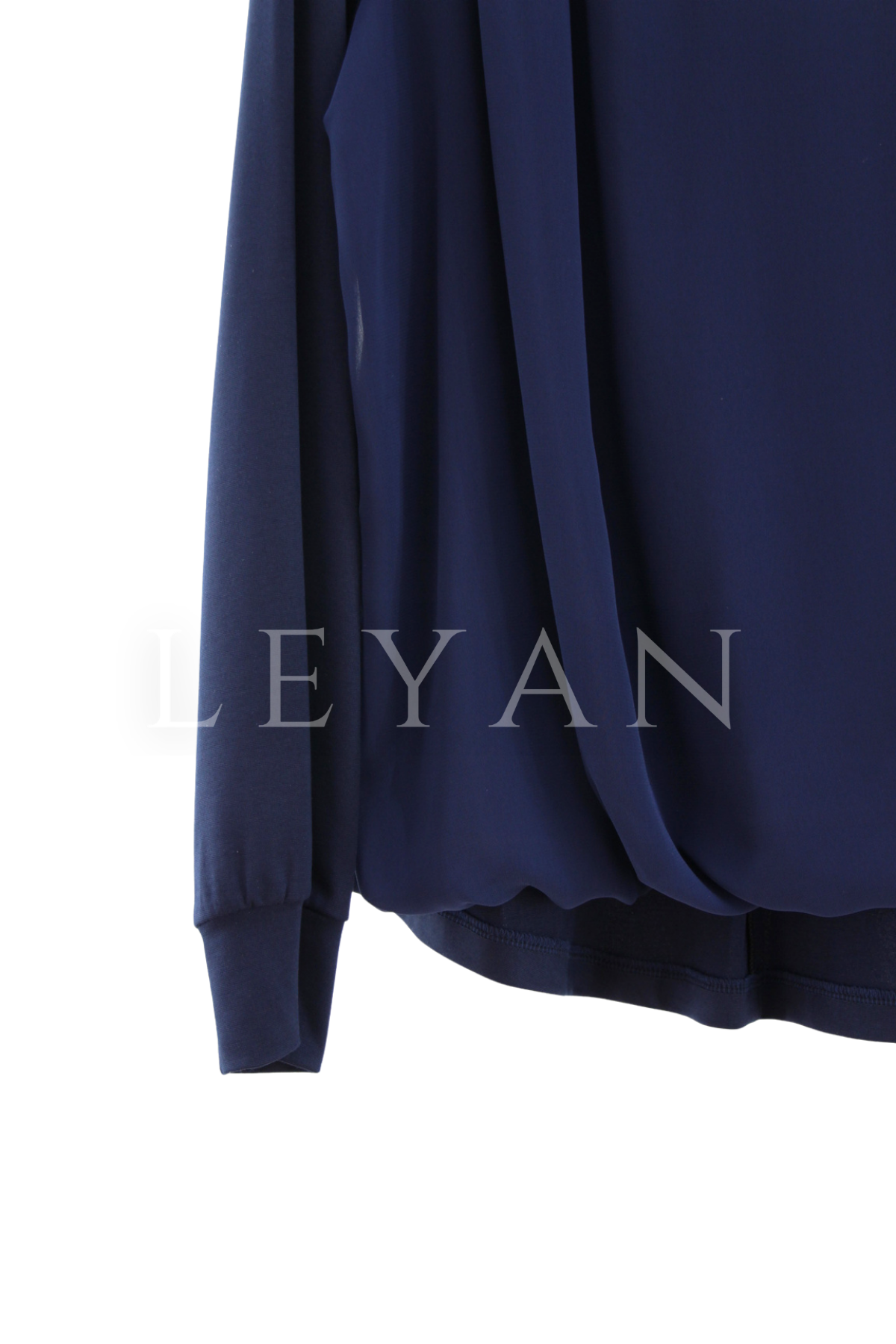 Fuat Gürşen Broşlu Şifonlu Bluz- LYN04501 Lacivert