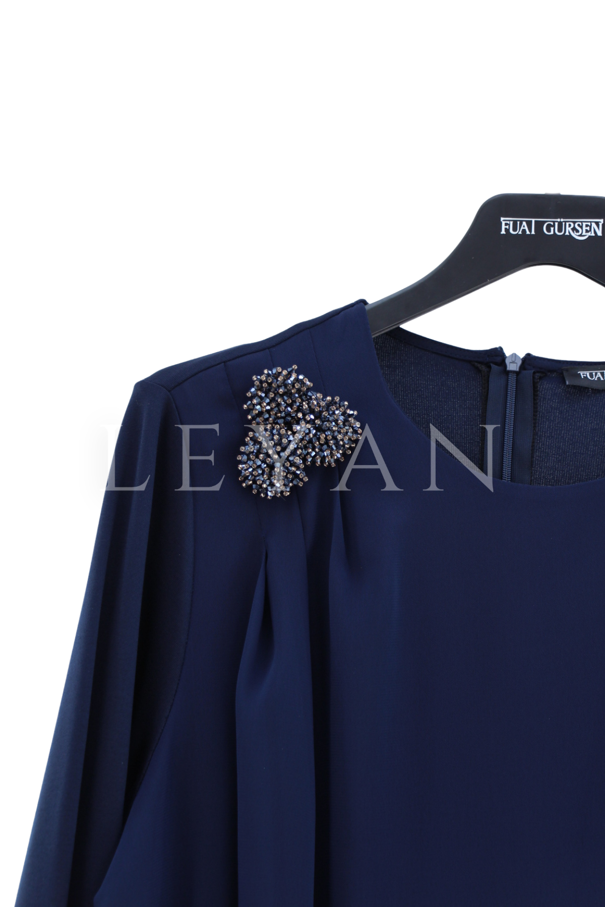 Fuat Gürşen Broşlu Şifonlu Bluz- LYN04501 Lacivert