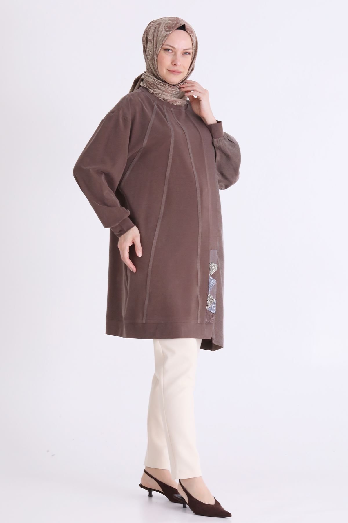 Behrem İşleme ve Qupra Detaylı Tunik- LYN04565 Kahve