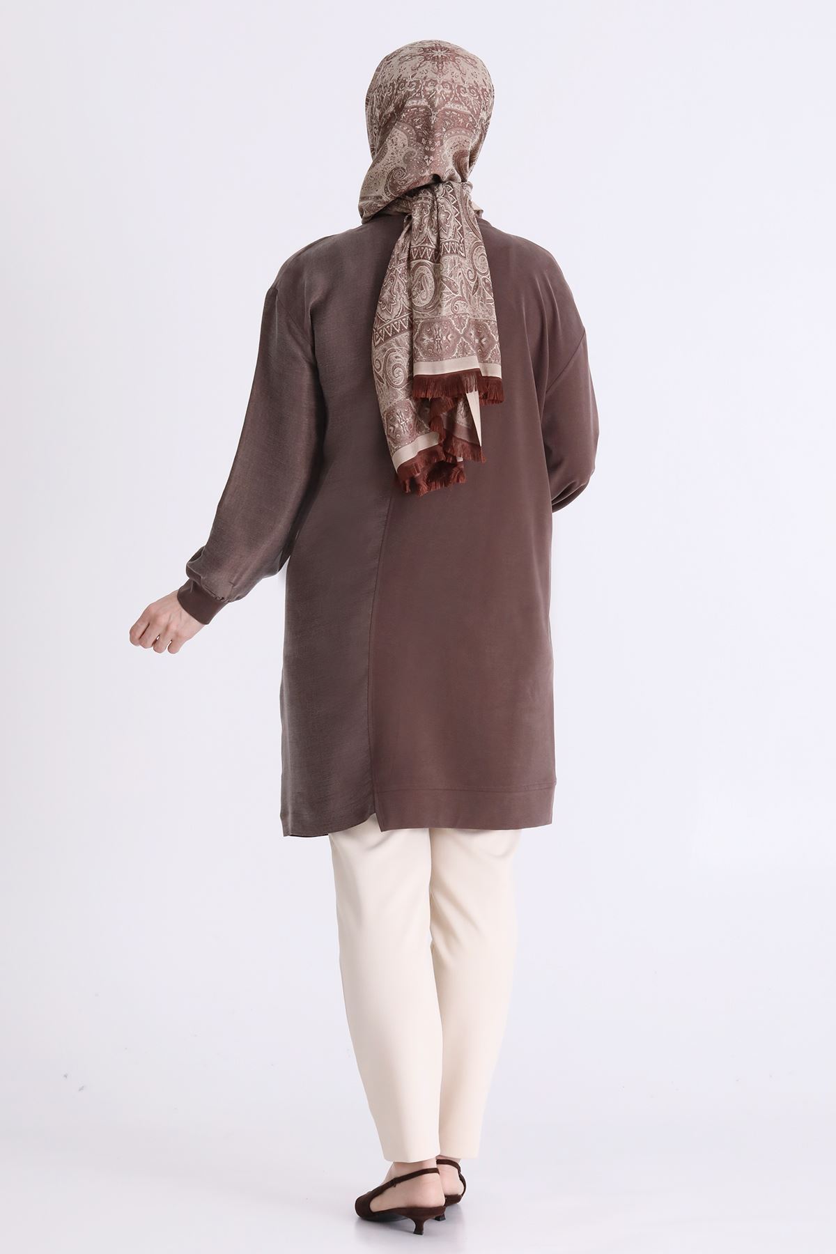 Behrem İşleme ve Qupra Detaylı Tunik- LYN04565 Kahve