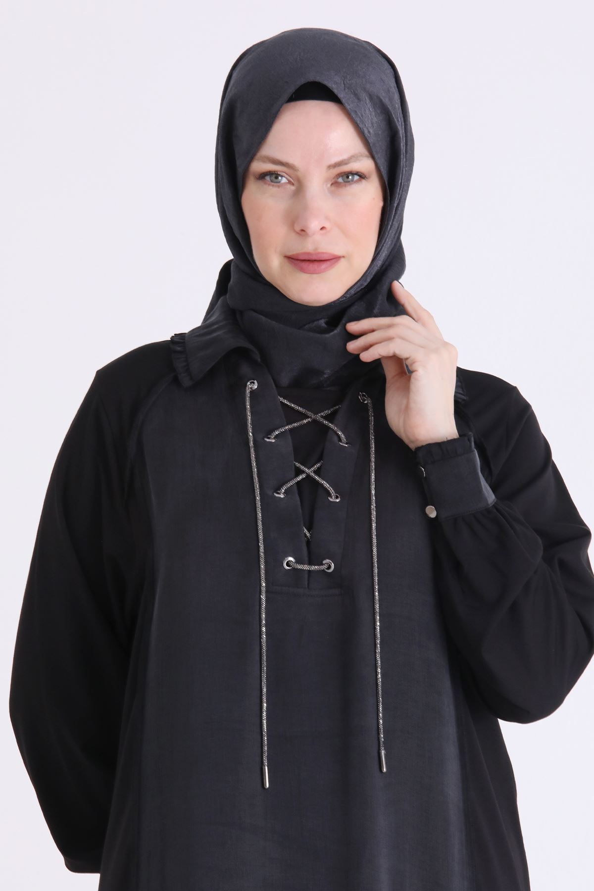 Behrem Önü Taş İpli Qupra Elbise- LYN04568 Siyah