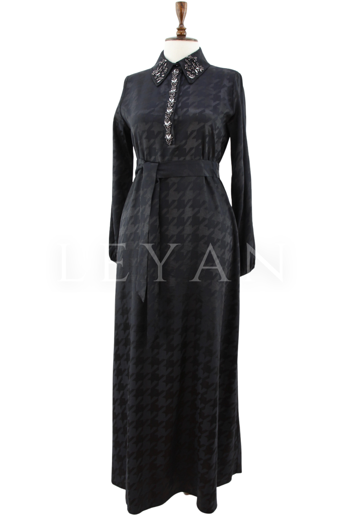 Orhan Yakası Taşlı Elbise-LYN04627 Siyah