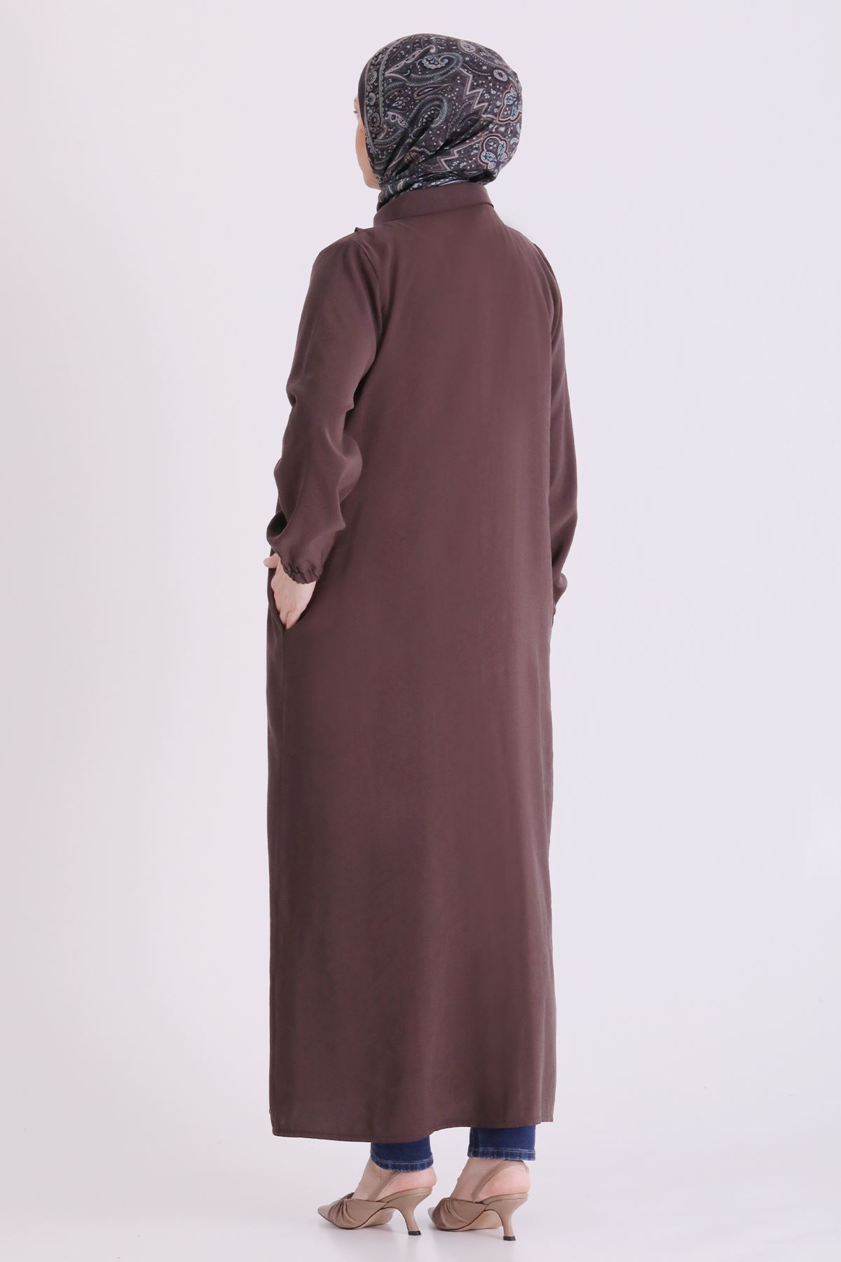 Behrem İşlemeli Nervürlü Ferace- LYN04667 Kahve