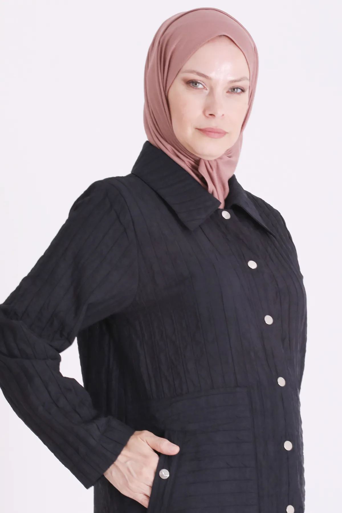 Behrem Çıtçıtlı Kapitone Ferace-LYN04712 Siyah