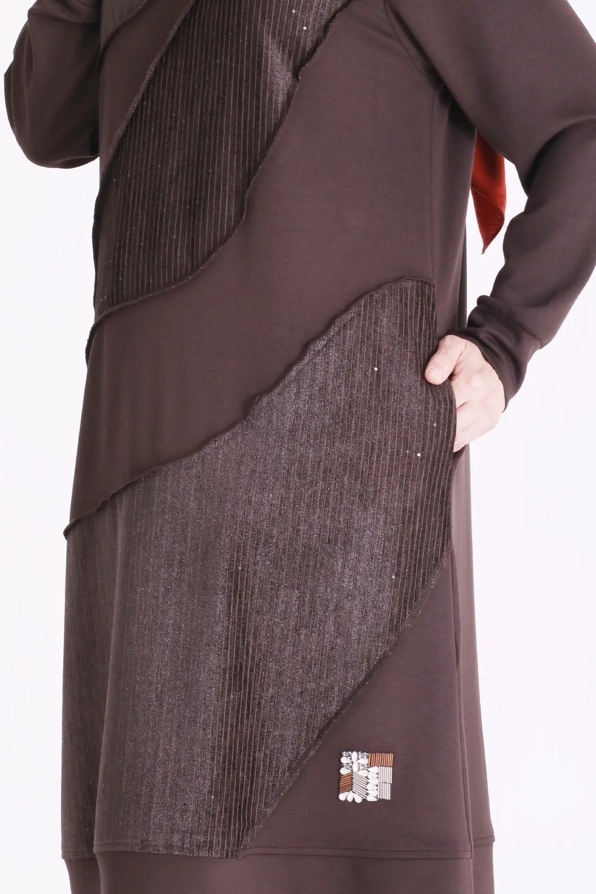 Behrem Kadife Ve Taş Detaylı Tunik-LYN04733 Kahve