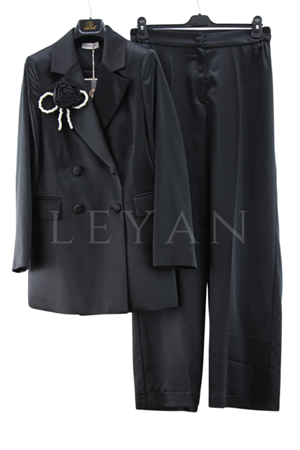 Orhan Store İnci-Gül Broşlu Saten Takım- LYN03856 Siyah