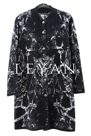 Mutlu Ertan Yılan Desenli Angora Hırka- LYN04076 Siyah